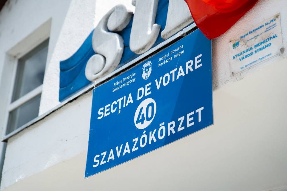 Felmérés: Geoană „visszatért”, ő az államfőválasztás esélyese