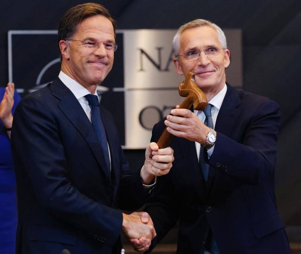 Mark Rutte keddtől a NATO új főtitkára