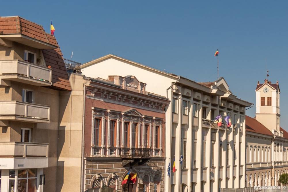 Új vezetők a székelyföldi prefektúrák élén