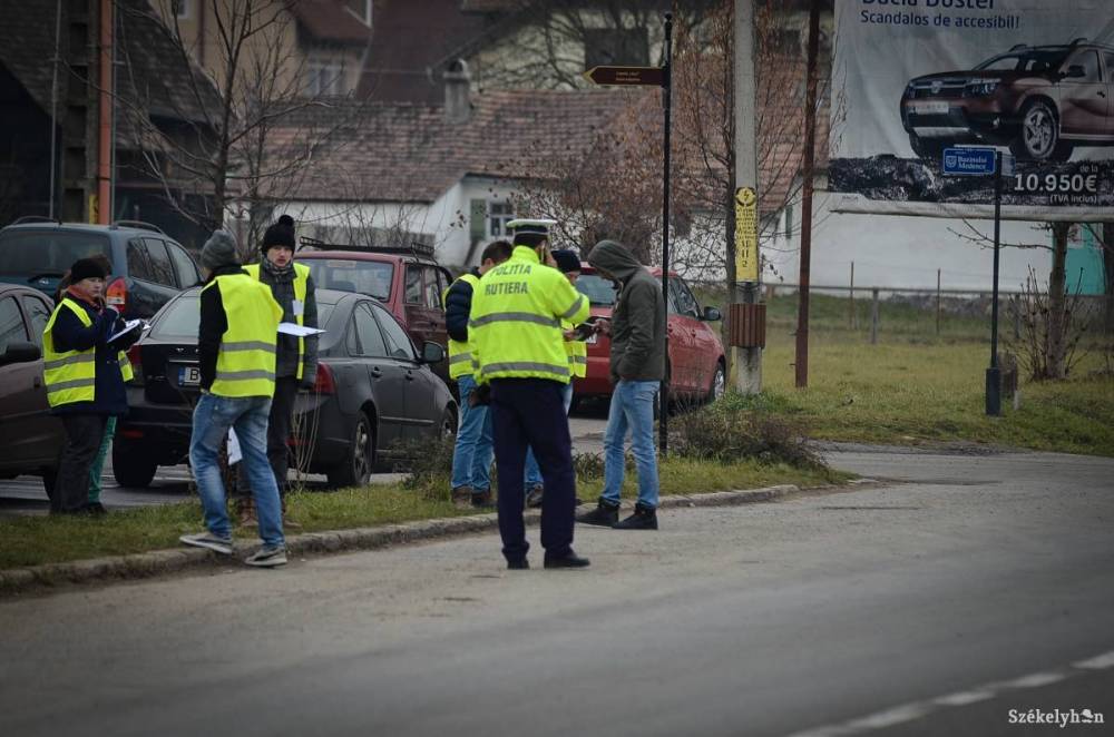 Igazoltattak, bírságoltak, fát koboztak el a rendőrök Udvarhelyszéken