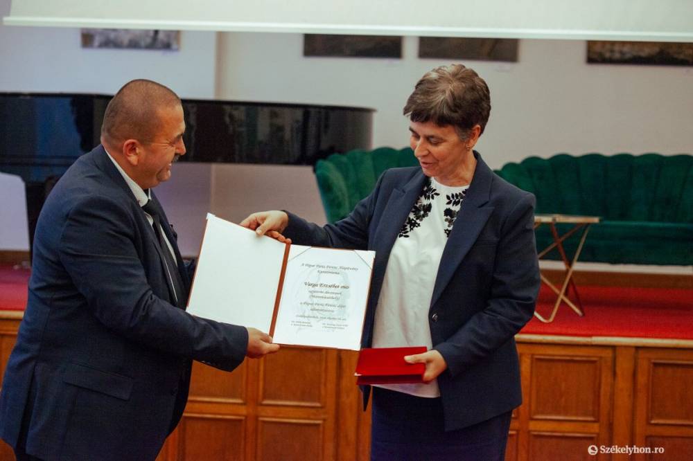 Az egészségügyben végzett kiemelkedő tevékenységükért díjaztak két szakembert Székelyudvarhelyen