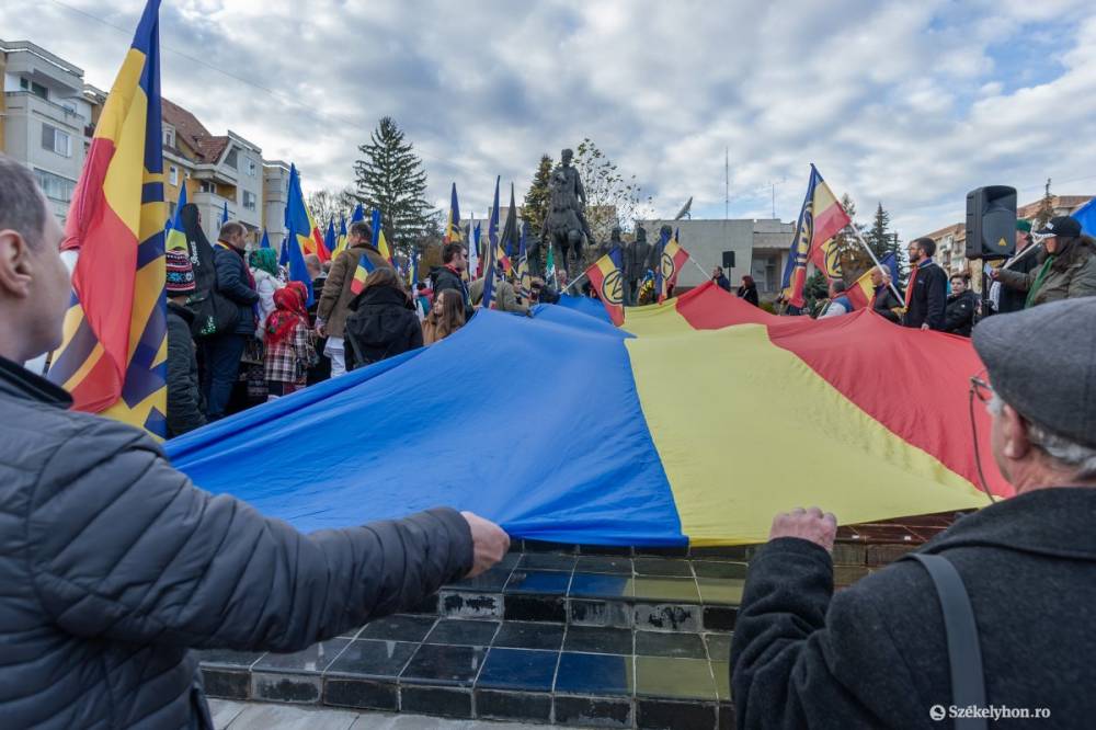 Elfogadta a szenátus az AUR tervezetét, amely megszüntetné a székelyföldi románok „diszkriminációját”