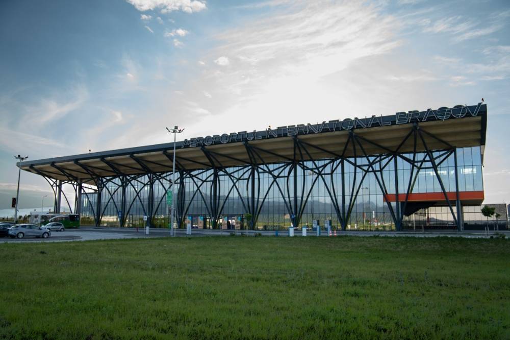 Növelik a Brassóból Budapestre tartó repülőjáratok számát