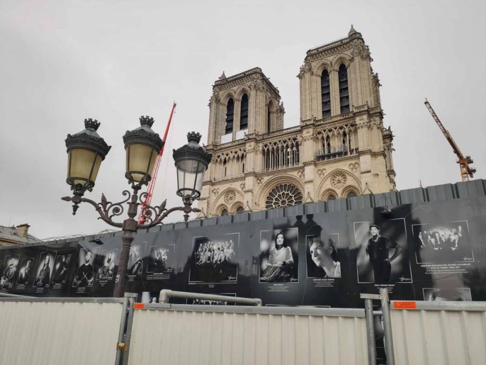 Felmerült, hogy fizetőssé tegyék a belépést a hamarosan újranyíló Notre-Dame-székesegyházba