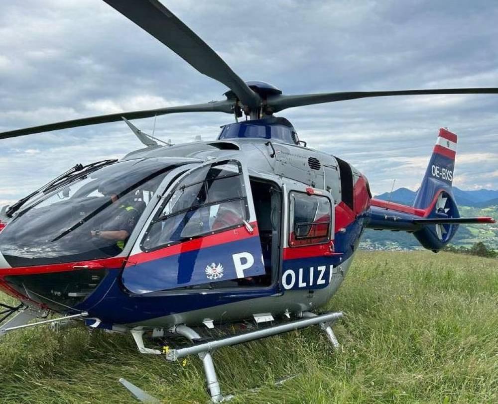 Helikopterekkel is keresi a rendőrség az ámokfutó vadászt