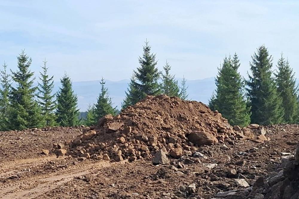 Meddőhányó a Natura 2000 természetvédelmi területen