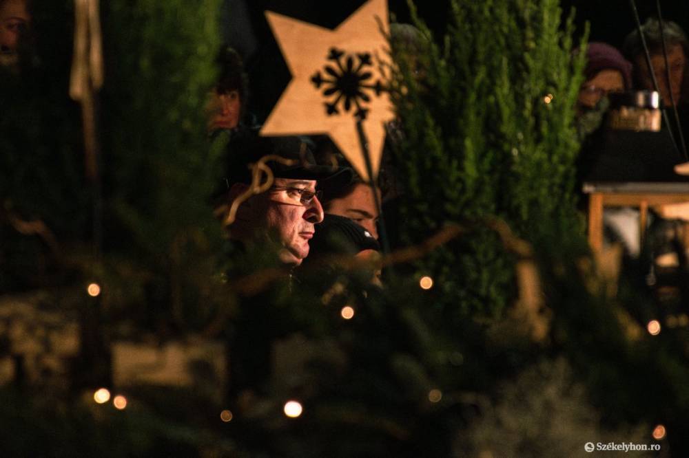 Advent Háromszék városaiban – ezekben az időpontokban gyújtják az első gyertyákat