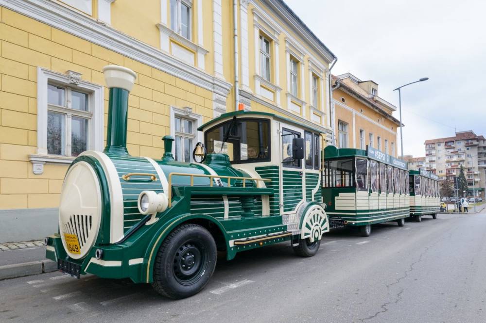 Sepsiszentgyörgyön és Kézdivásárhelyen is útjára indul az ünnepi kisvonat