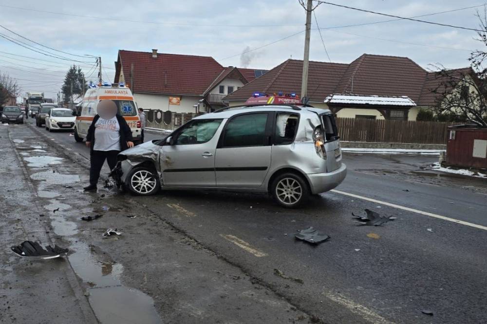 Két személy sérült meg egy balesetben Madéfalvánál