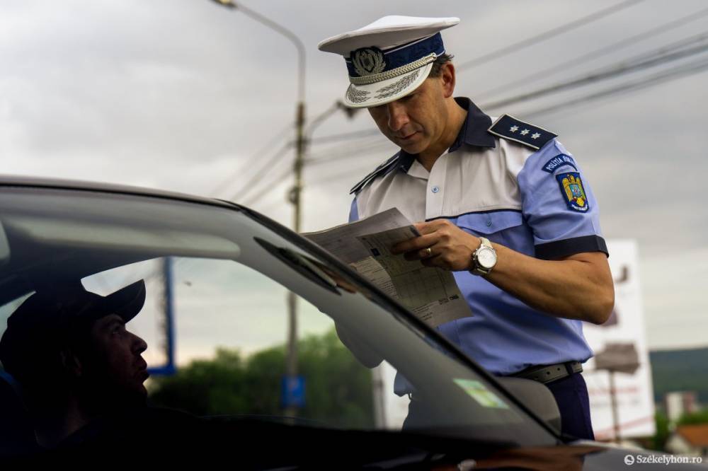 Nem a saját jogosítványát mutatta be a rendőröknek egy fiatal