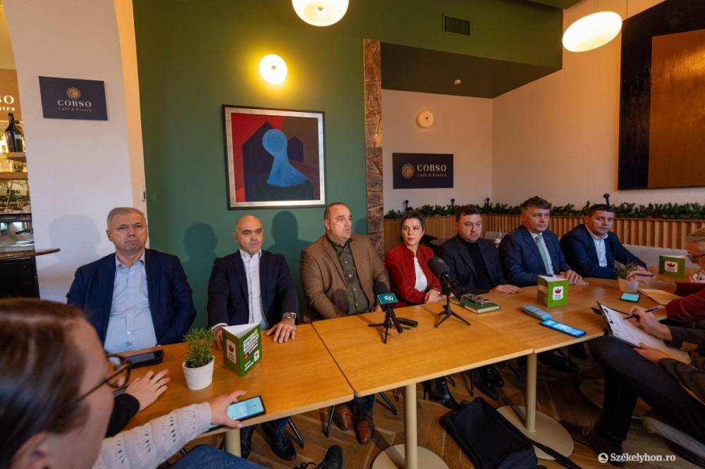 A házi feladatok ismeretében mennek Bukarestbe
