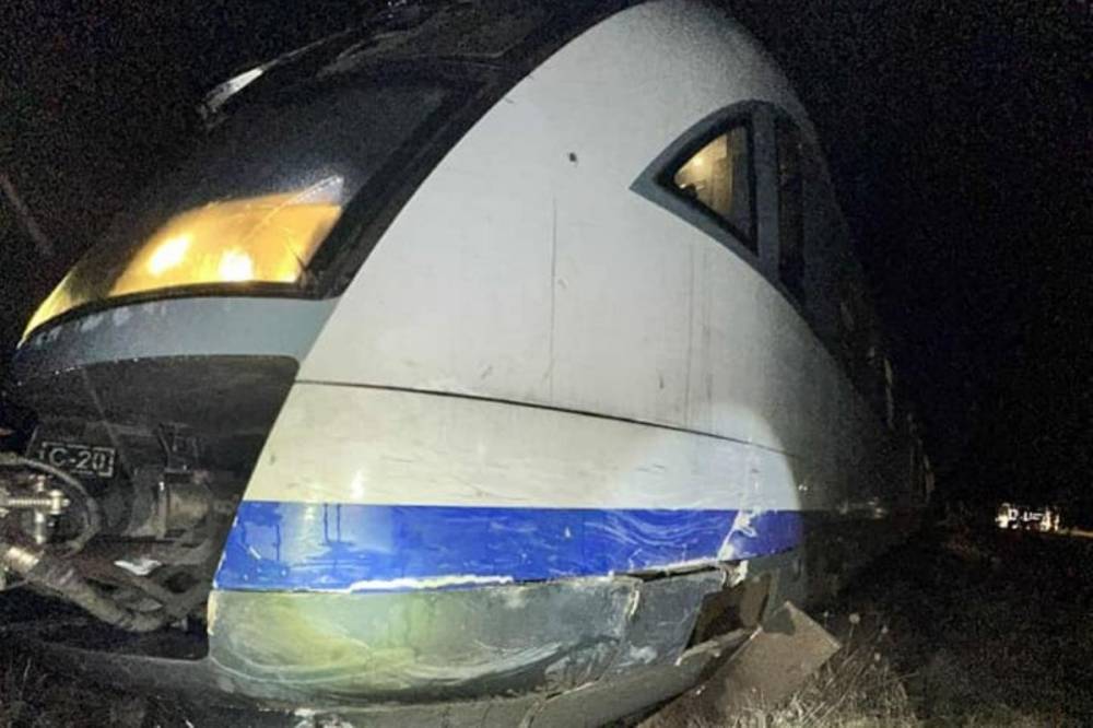 Autónak ütközött a székely gőzös Rugonfalvánál