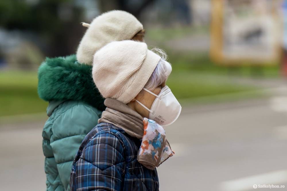 Maszkviselési kötelezettségre figyelmeztetnek a csíkszeredai kórházban is