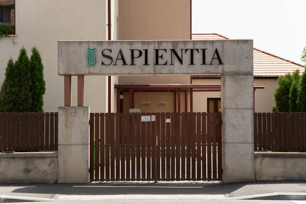Dékánok és rektorhelyettesek – megalakult a Sapientia egyetem új vezetősége