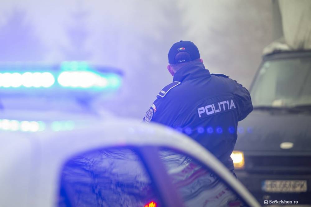 Baleset Maros megyében, ketten a roncsok közé szorultak