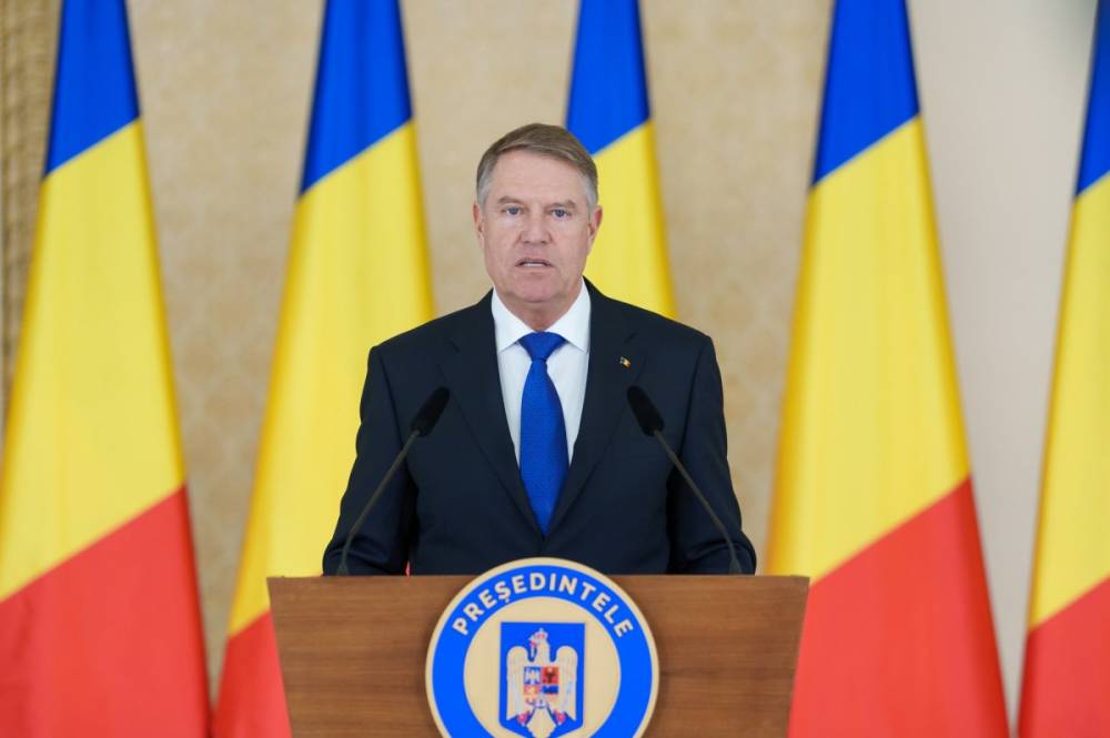 A szenátus vagy a képviselőház elnöke veheti át ideiglenesen Iohannis helyét