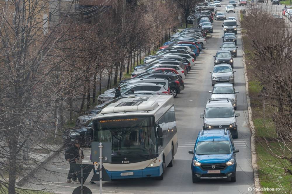 Jár az ingyenes buszbérlet a fogyatékkal élőknek, de havonta kell igényelni