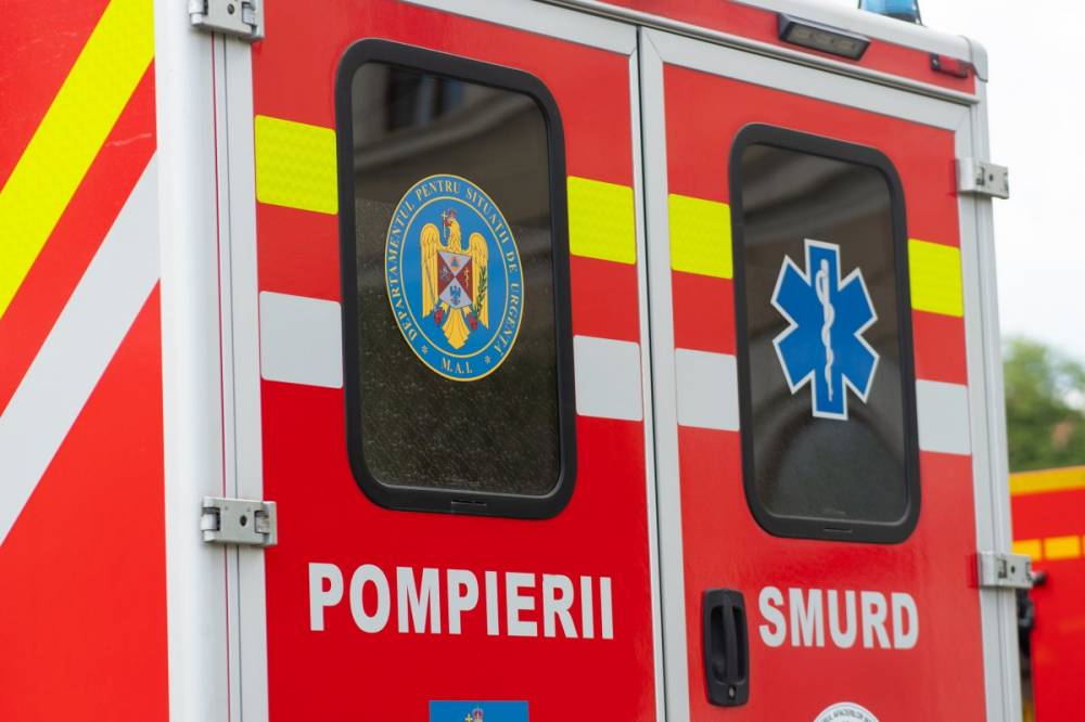 Ablakmosás közben kiesett a kilencedik emeletről és meghalt egy idős nő