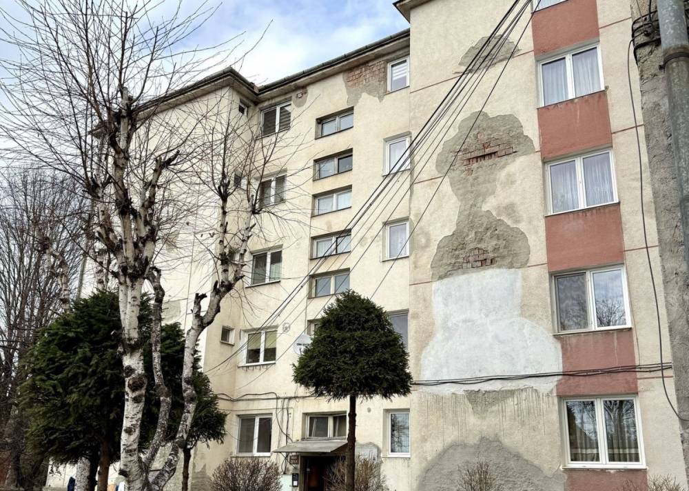 Ha egy üzlet beindul: újabb gyergyószentmiklósi tömbházak újulnak meg