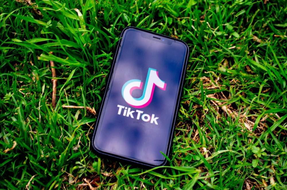 Nagy feladat a tanároknak: elérni a diákokat a videómegosztókon is