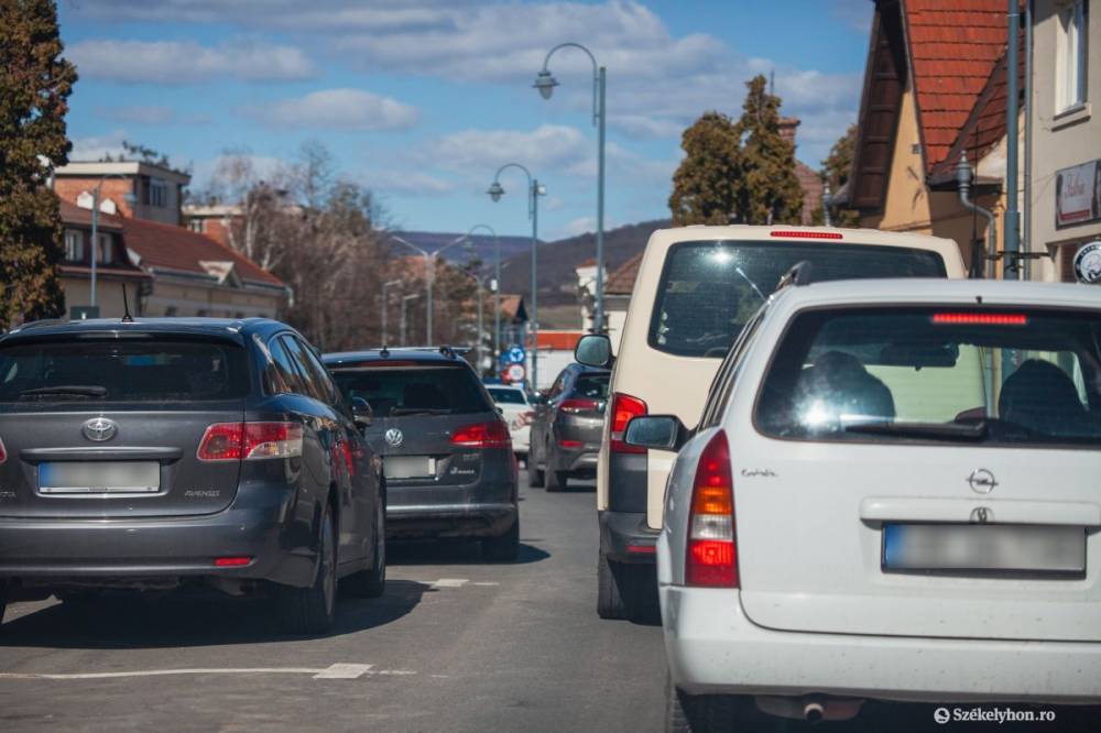 Polgármesterek jönnek és mennek, az elkerülőút azonban még mindig csak álom