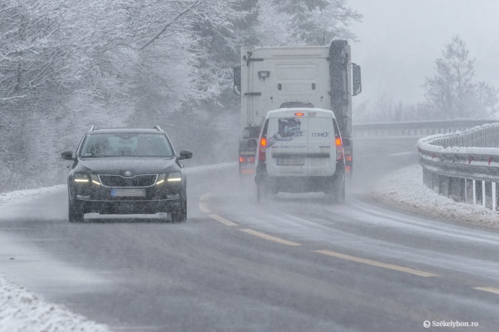 Nem kellett utakat lezárni a havazás miatt Hargita megyében