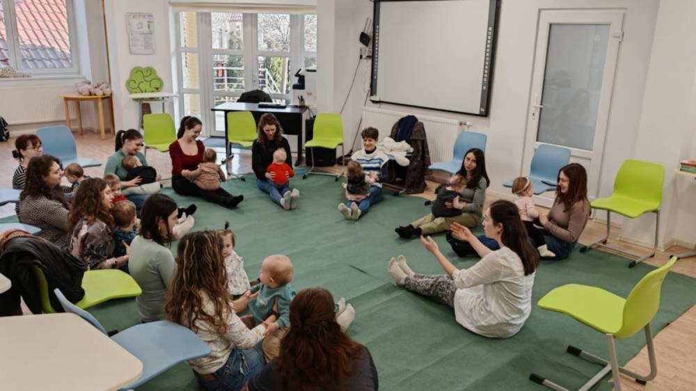 Ringató: a közös éneklés és játék öröme