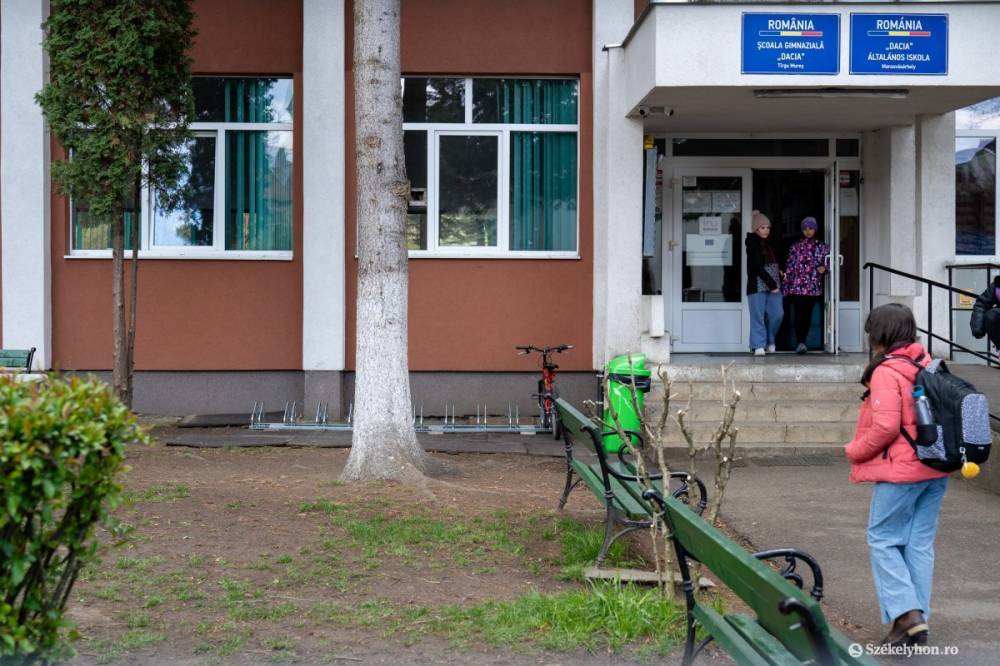 Nem vitás: gyalog vagy biciklivel lenne a legjobb iskolába menni