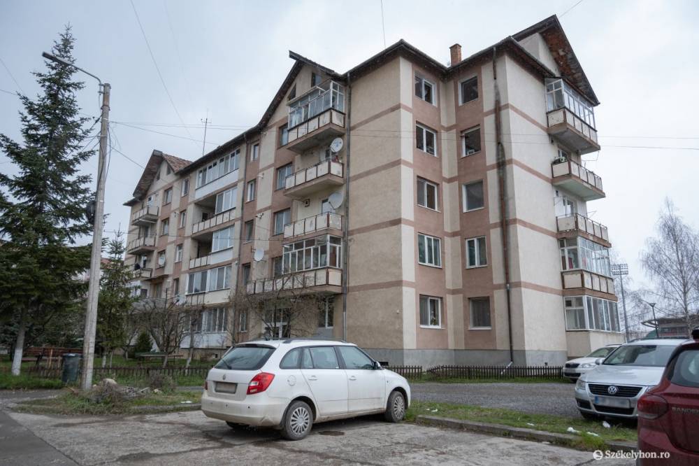 Csíkszereda tömbházainak felét hőszigetelték, és nincs megállás