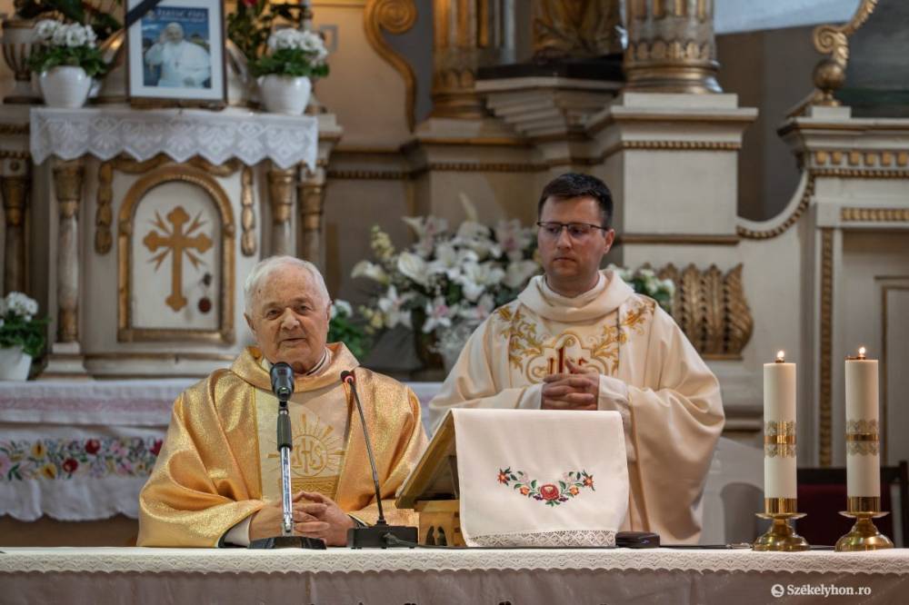 Hat évtized papi szolgálatáért mutatott be gyémántmisét Boros Károly nyugalmazott főesperes