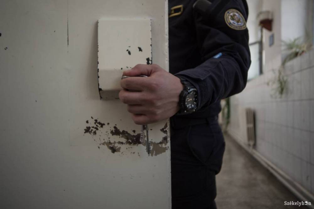 Szexuális bűncselekmények miatt jogerősen letöltendő börtönbüntetésre ítélték a volt ortodox püspököt