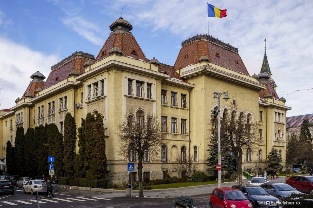 Marosvásárhely önkormányzata pályázatot hirdet az oktatási intézmények tevékenységeinek a támogatására