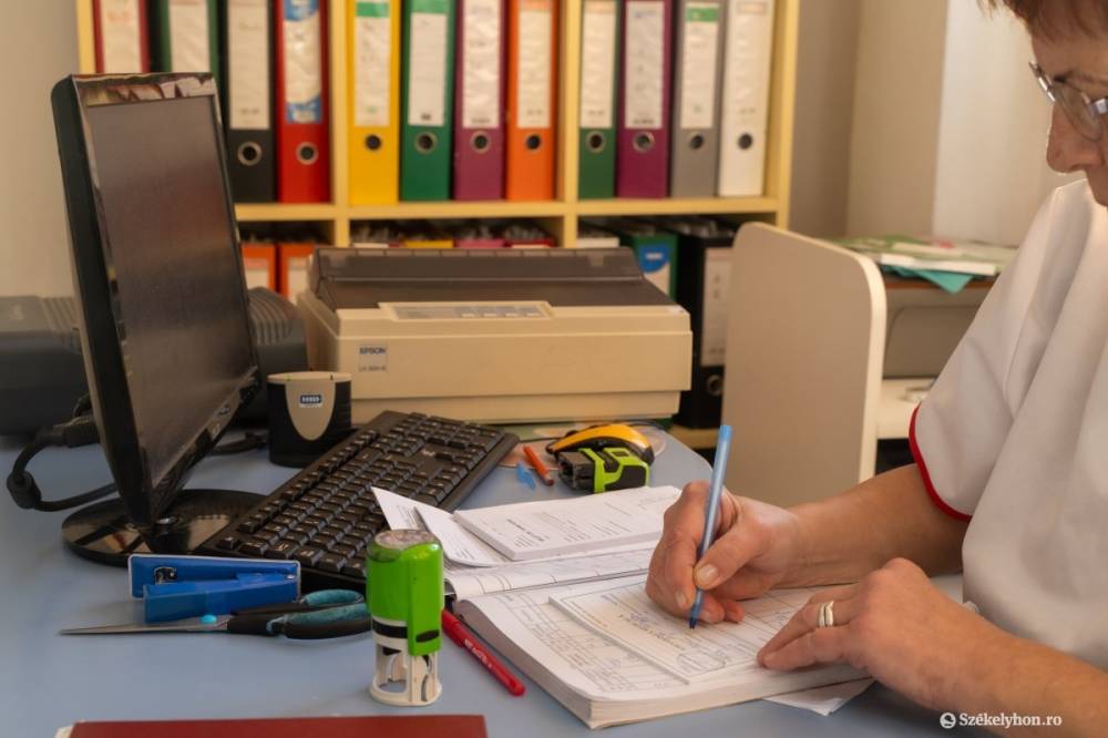 Jelentős tehertől mentesítenék a leendő háziorvosokat – interjú Vass Leventével
