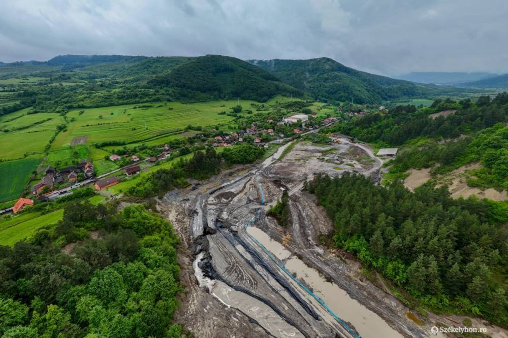 Bányakatasztrófa: szerdán víz alá kerülhet a turisztikai részleg