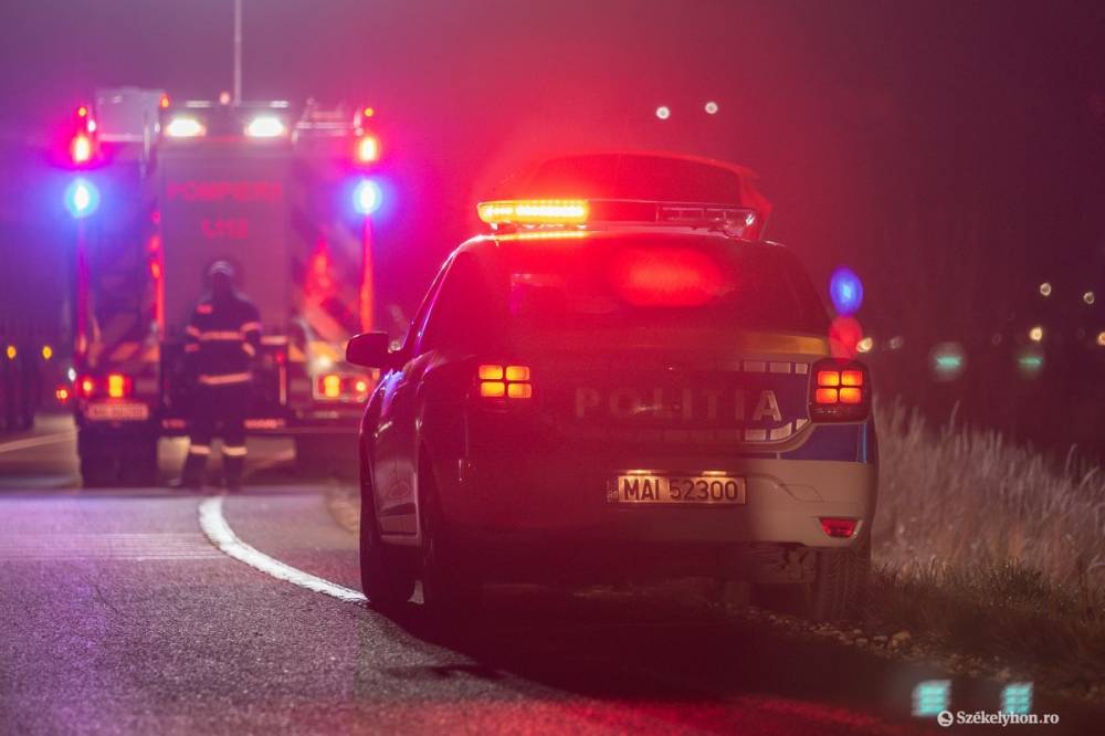 Egy fiatalember meghalt, két másik súlyosan megsérült egy balesetben – videóval