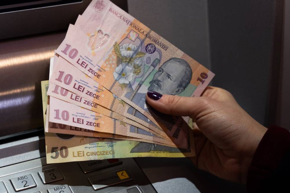 Más bankszámlájáról vett fel pénzt, a lakosság segítségét kérik az azonosításához