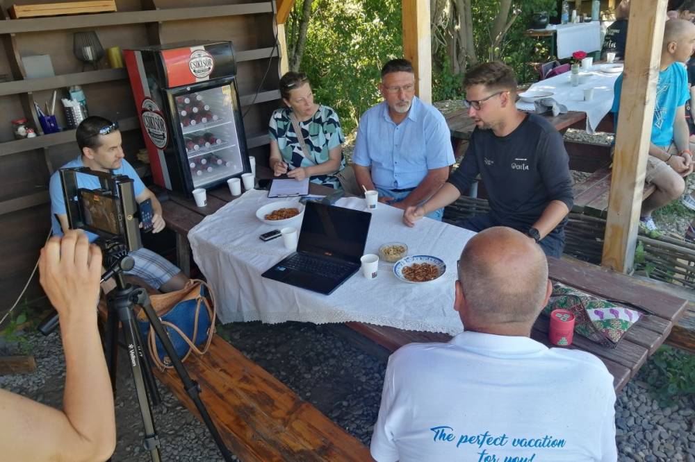 Különleges víz alatti tárlat nyílt a dálnoki búvártóban