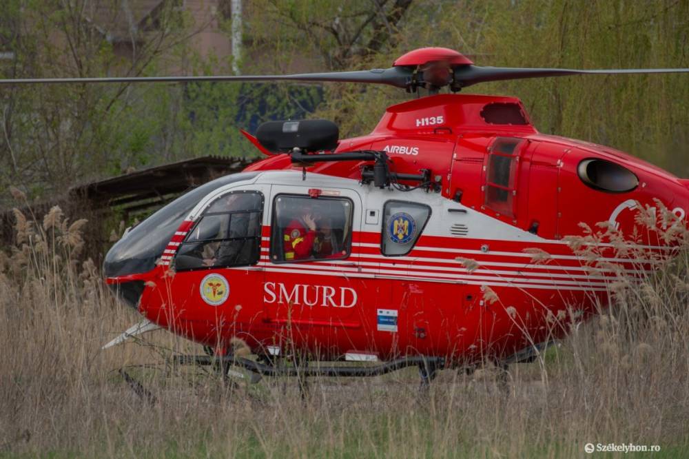 Csónakból helikopterbe: többen megsérültek egy dunai balesetben