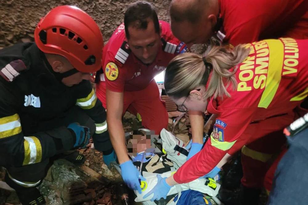Négy méter mély aknába zuhant egy kisfiú Marosvásárhelyen