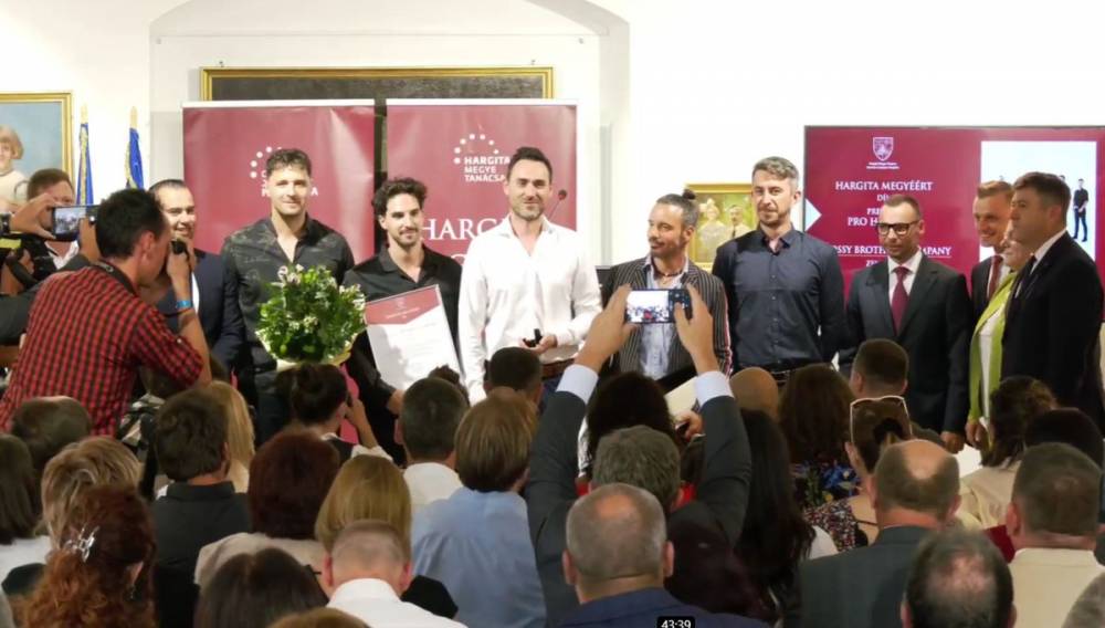Hargita Megyéért díjjal tüntették ki a Bagossy Brothers Company együttest