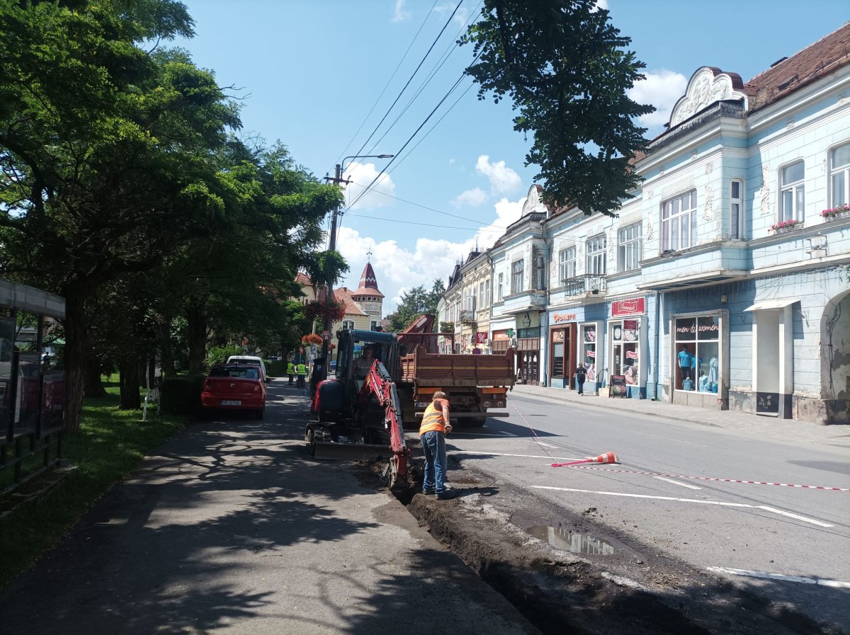 Rendbe teszik a főtéri parkolókat – közeledik a fizetéses parkolás visszaállítása Gyergyószentmiklóson