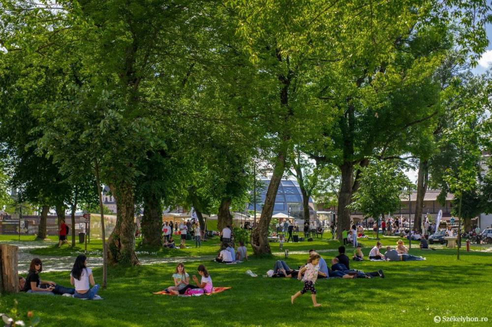 A jazz lesz a közös nyelv a marosvásárhelyi várudvarban szombat este