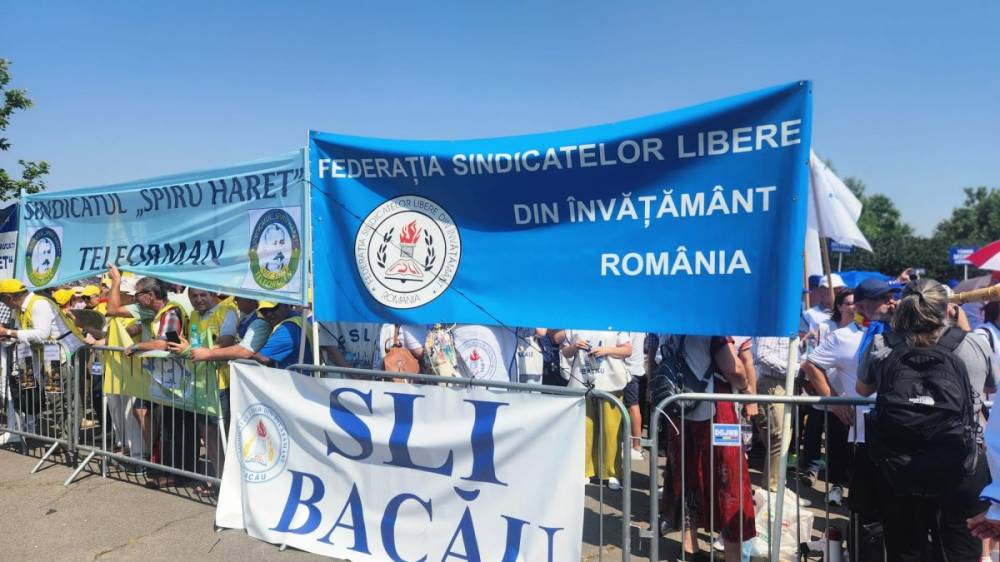Folytatják a tiltakozásokat a tanügyi szakszervezetek