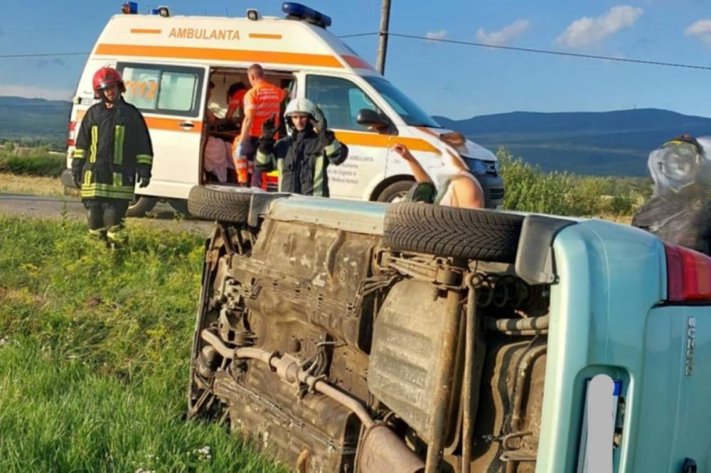 Lesodródott az úttestről és a mezőn állt meg egy autó Szentegyháza határában