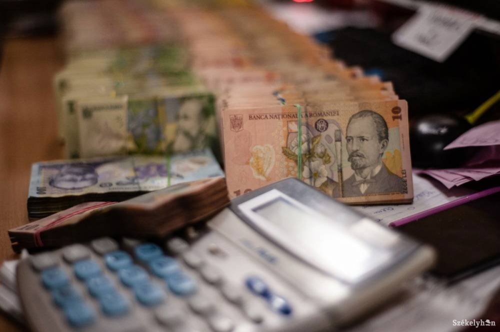 Átlagosan több mint 25 ezer lejes különnyugdíjat kaptak júliusban a bírák és ügyészek