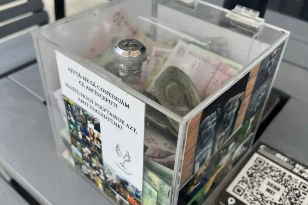 Feltörték az adománydobozt, majd annak tartalmával szépen leléptek