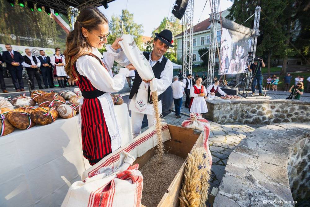 Összetartozás, haza, nemzet – Szent István ünnepe Székelyudvarhelyen