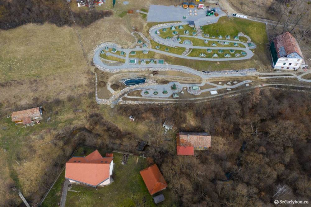 A szerződés teljes értéke után kérnek büntetőkamatot a székelyudvarhelyi városházától