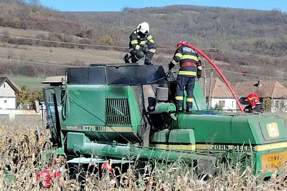 Sűrű hétvégéjük volt a Maros megyei tűzoltóknak: balesetek és tűzesetek követték egymást