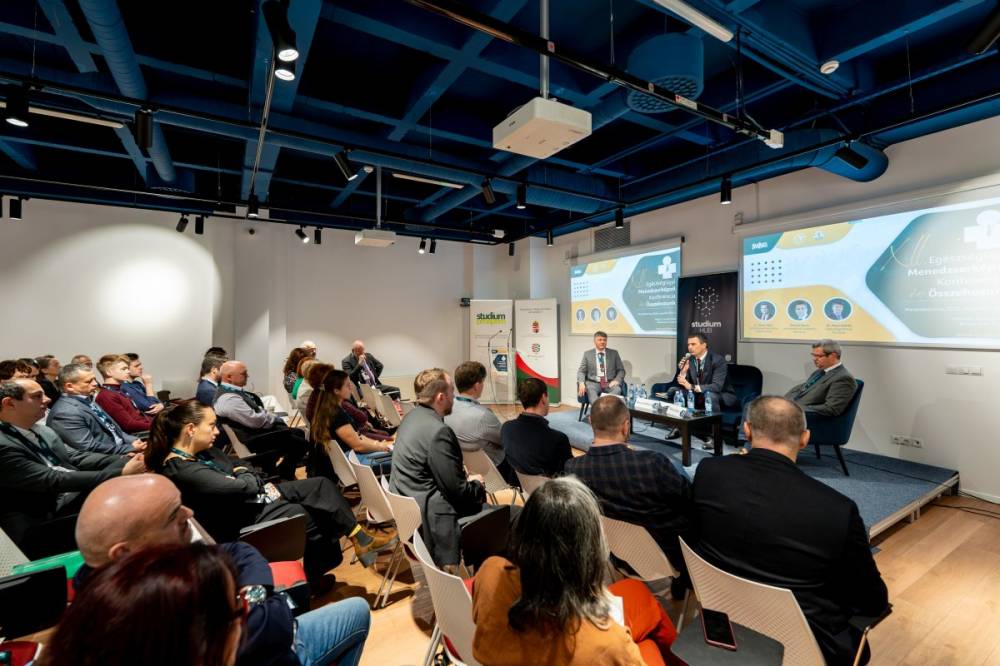 Párbeszéd a jövő egészségügyéért: a menedzsment és a fiatal orvosok találkozása Marosvásárhelyen